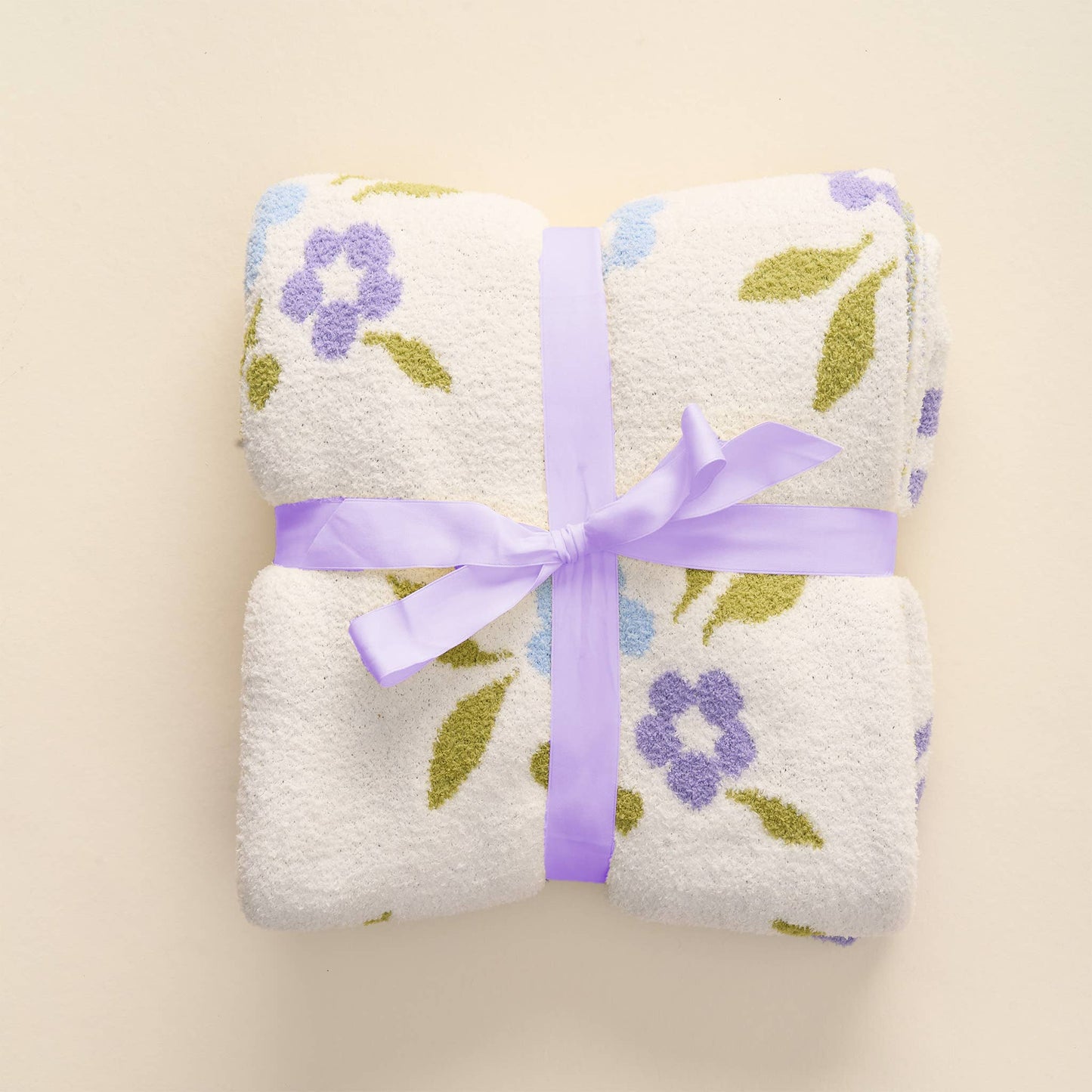 Cozy Dreams Luxe Blanket-Scalloped Floral Periwinkle - Bella Boutique