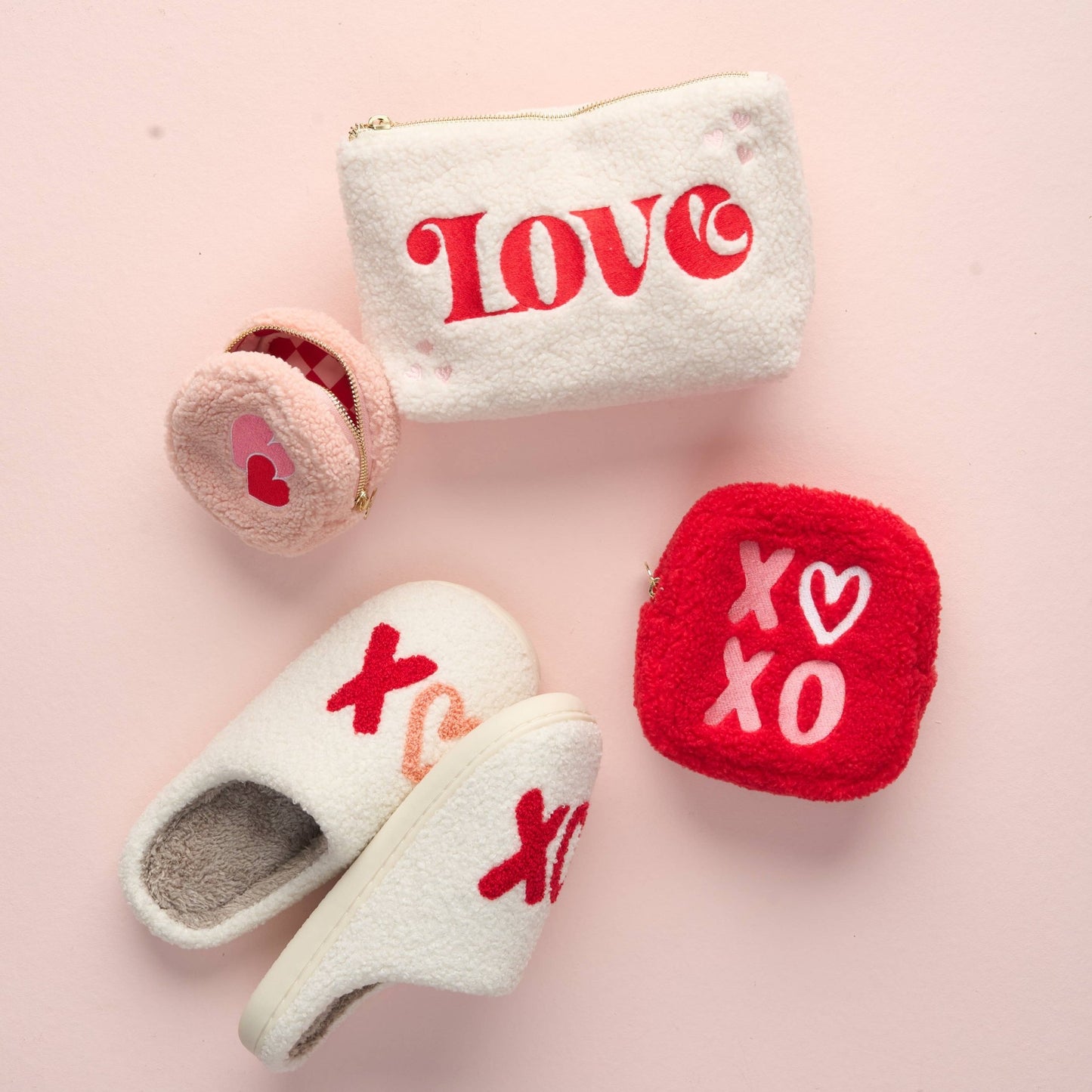 Teddy Pouch-Circle Heart to Heart - Bella Boutique