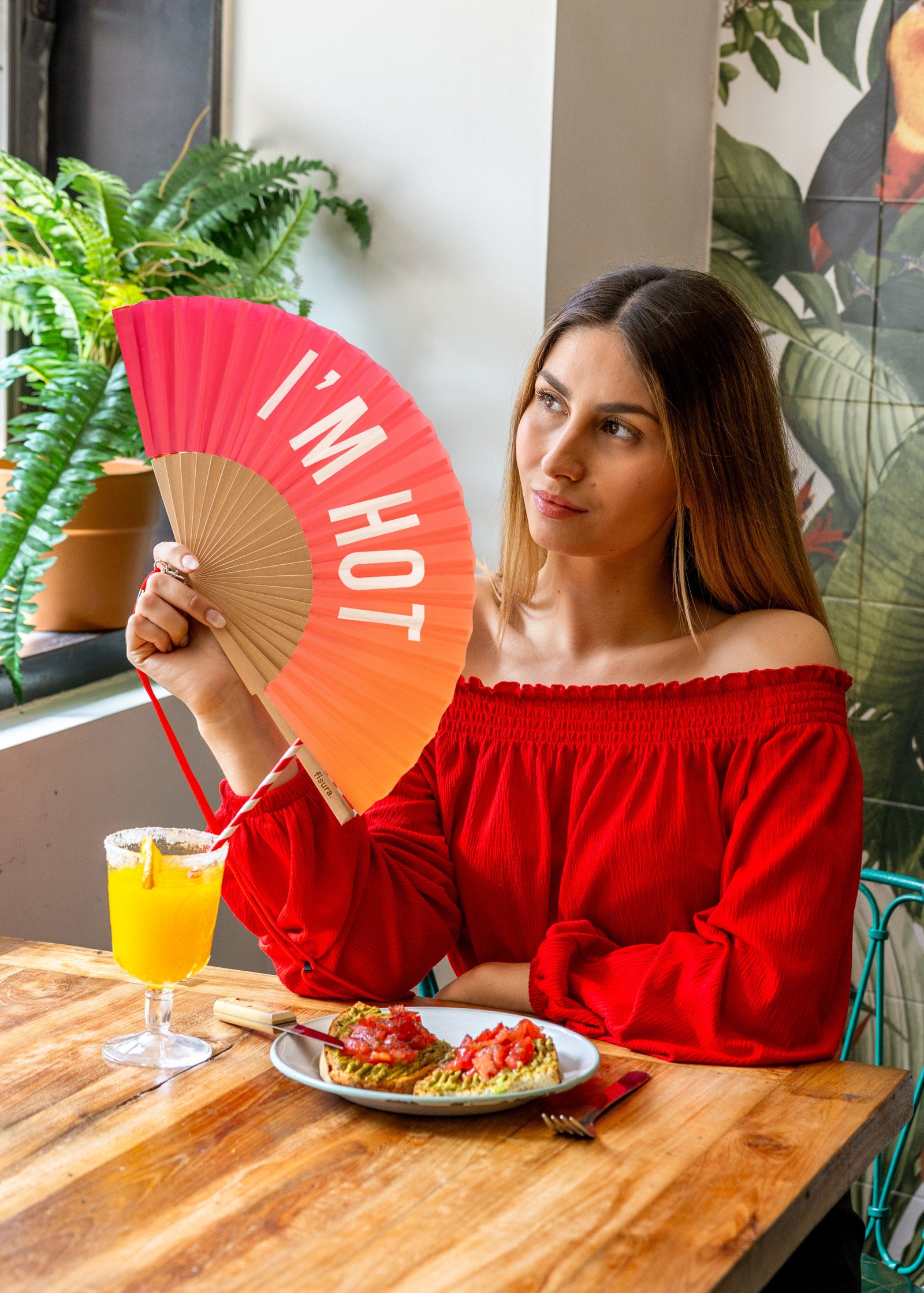 "I'm Hot" Fan - Bella Boutique