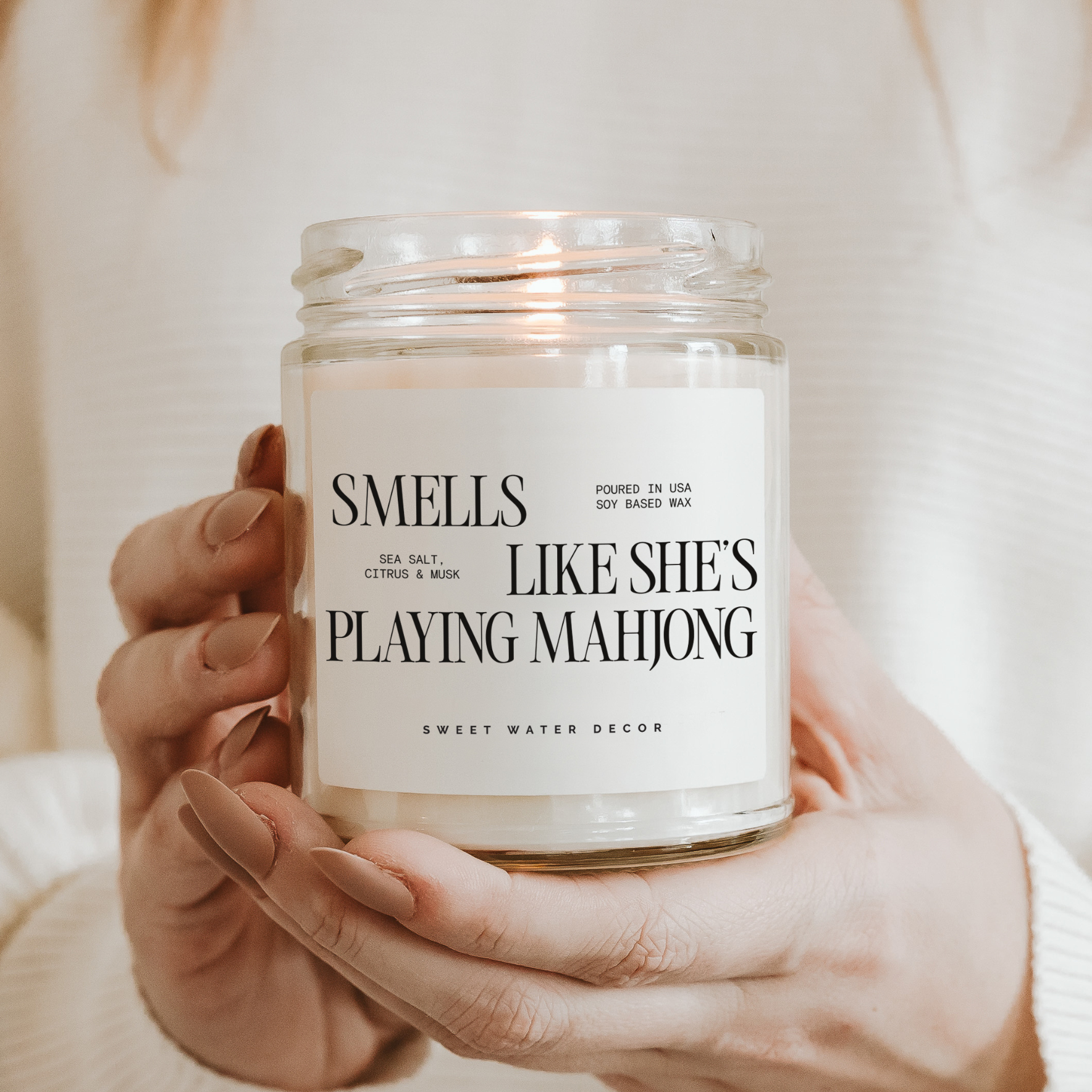*NEW* Smells Like She's Playing Mahjong 9 oz Soy Candle - Bella Boutique