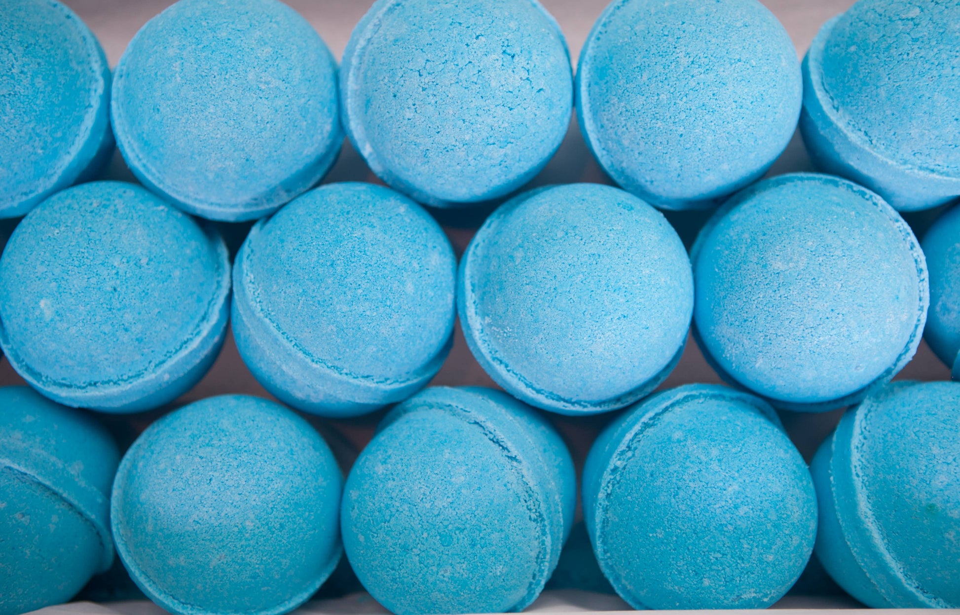 Coastal Calm Bath Bomb - Bella Boutique
