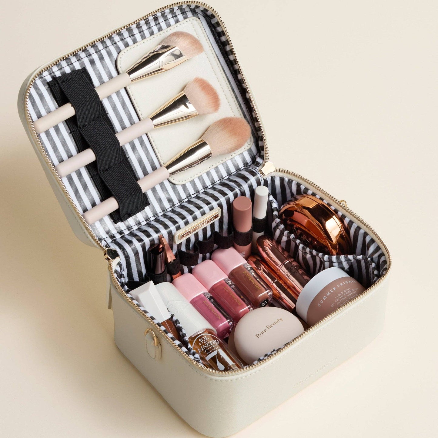 Crimson Jetsetter Train Case - Bella Boutique