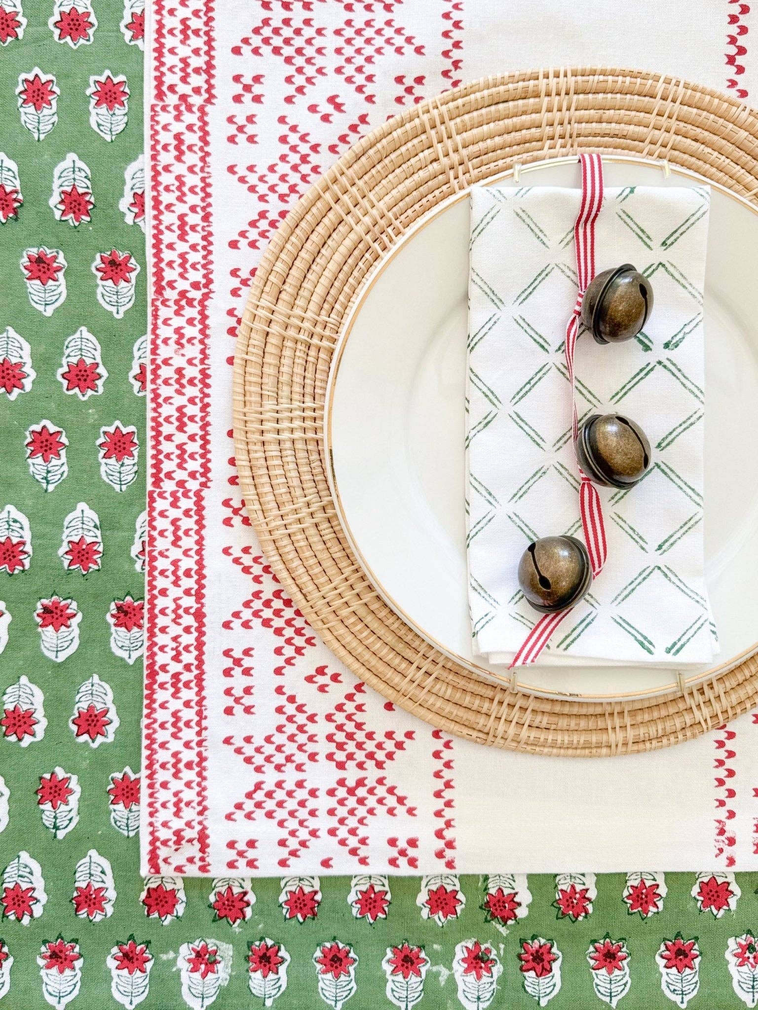 Table Throw - Christmas Lily - Sage & Red - Bella Boutique