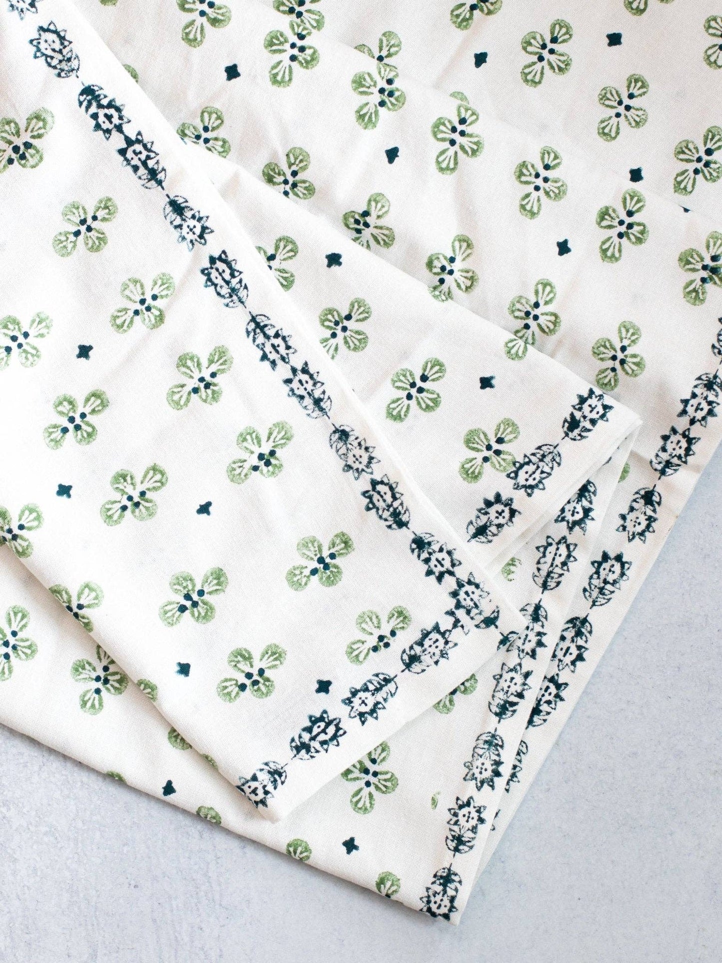 Table Throw (Ivory) - Dogwood - Sage - Bella Boutique