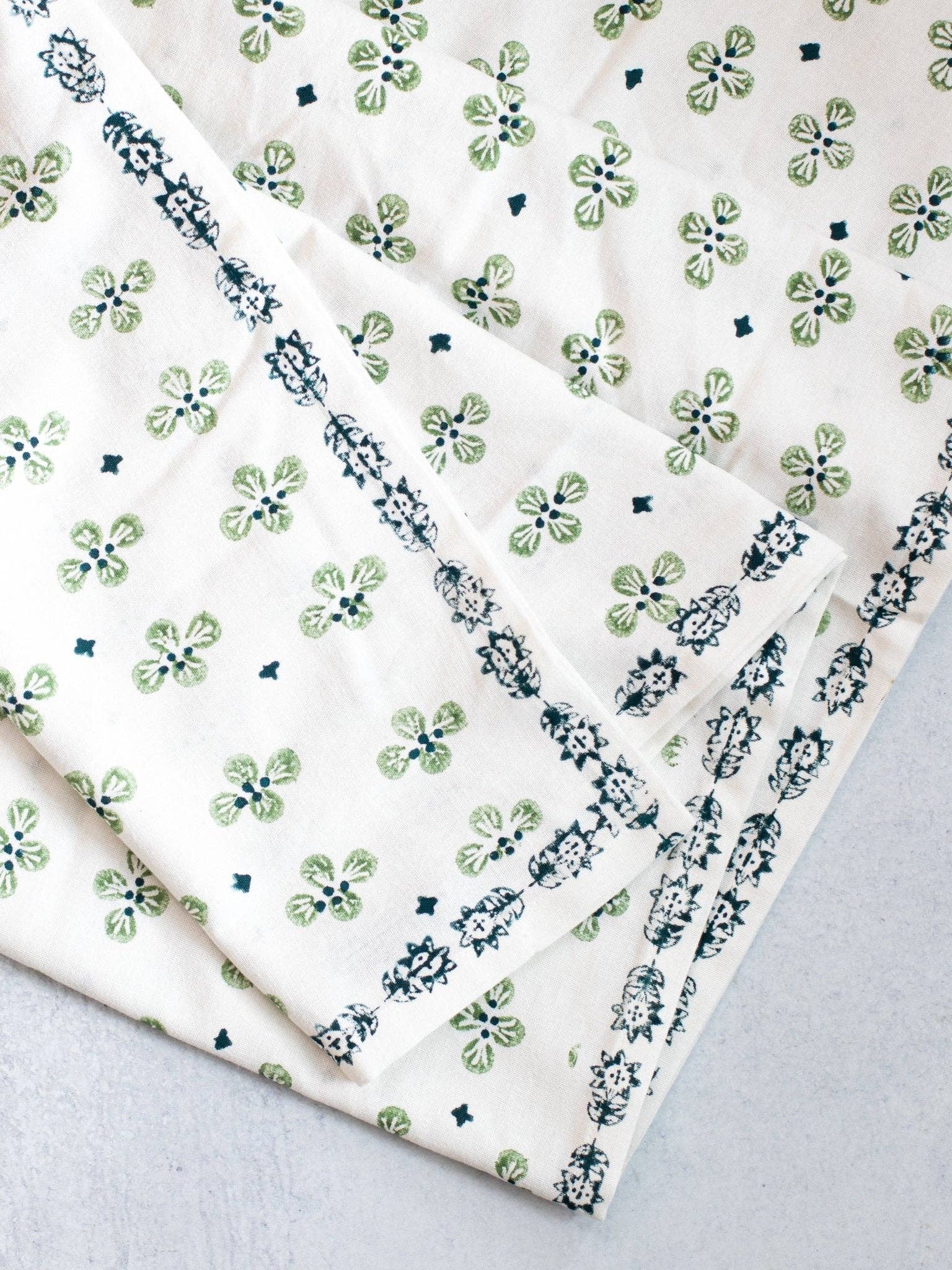 Table Throw (Ivory) - Dogwood - Sage - Bella Boutique