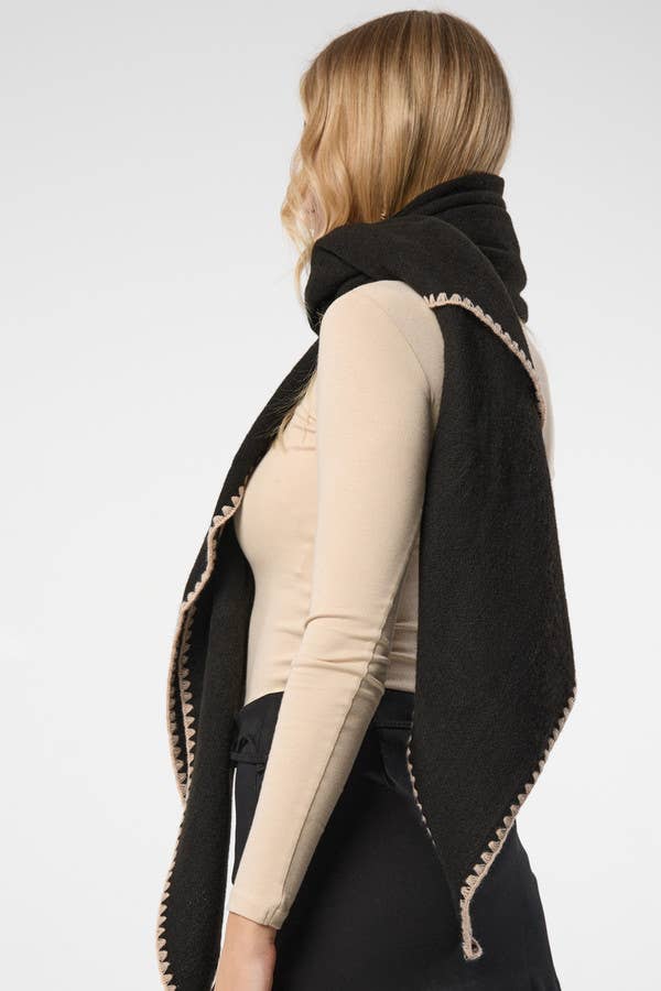 Knitted Triangle Shawl - Bella Boutique