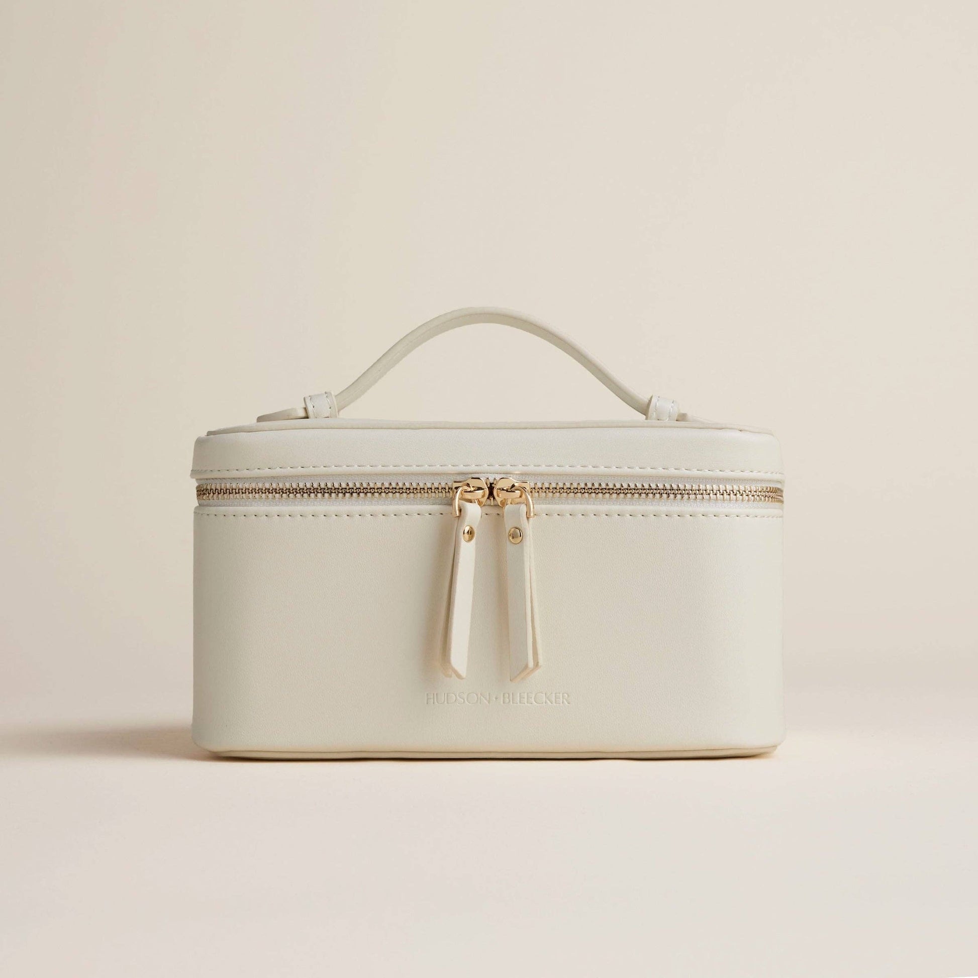 Crimson Jetsetter Train Case - Bella Boutique
