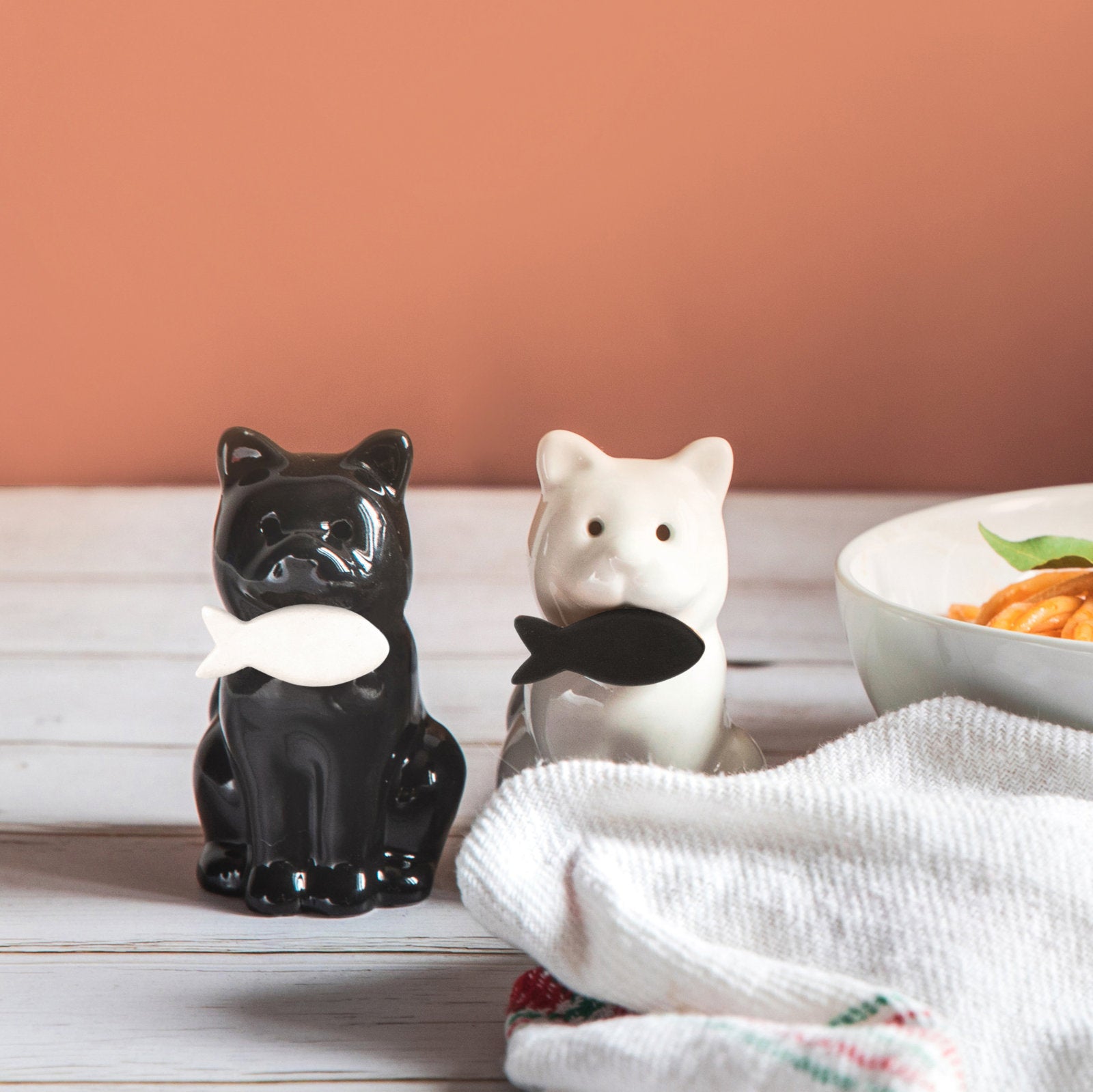 Cats Salt and Pepper Shakers - Bella Boutique