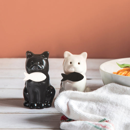 Cats Salt and Pepper Shakers - Bella Boutique