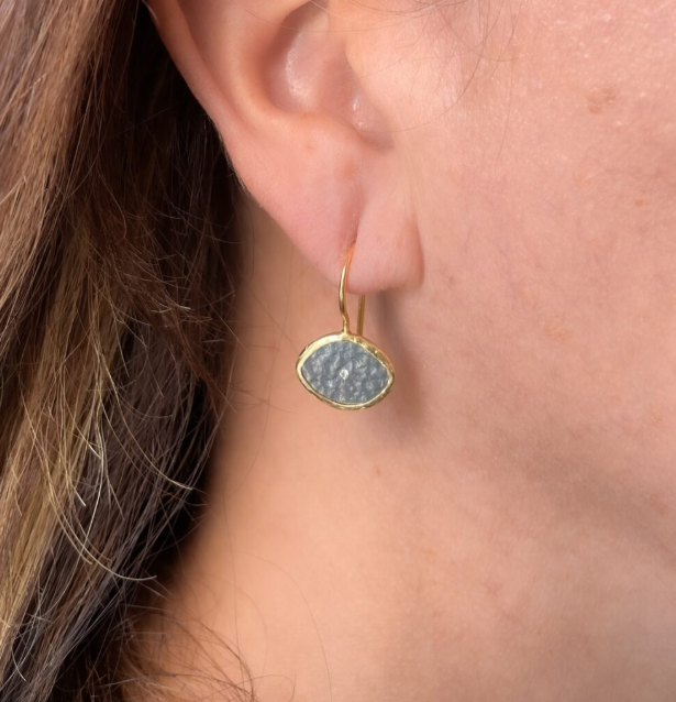Mix metal eye earrings - Bella Boutique