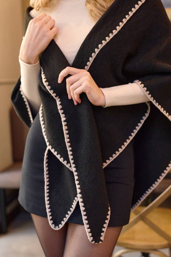 Knitted Triangle Shawl - Bella Boutique