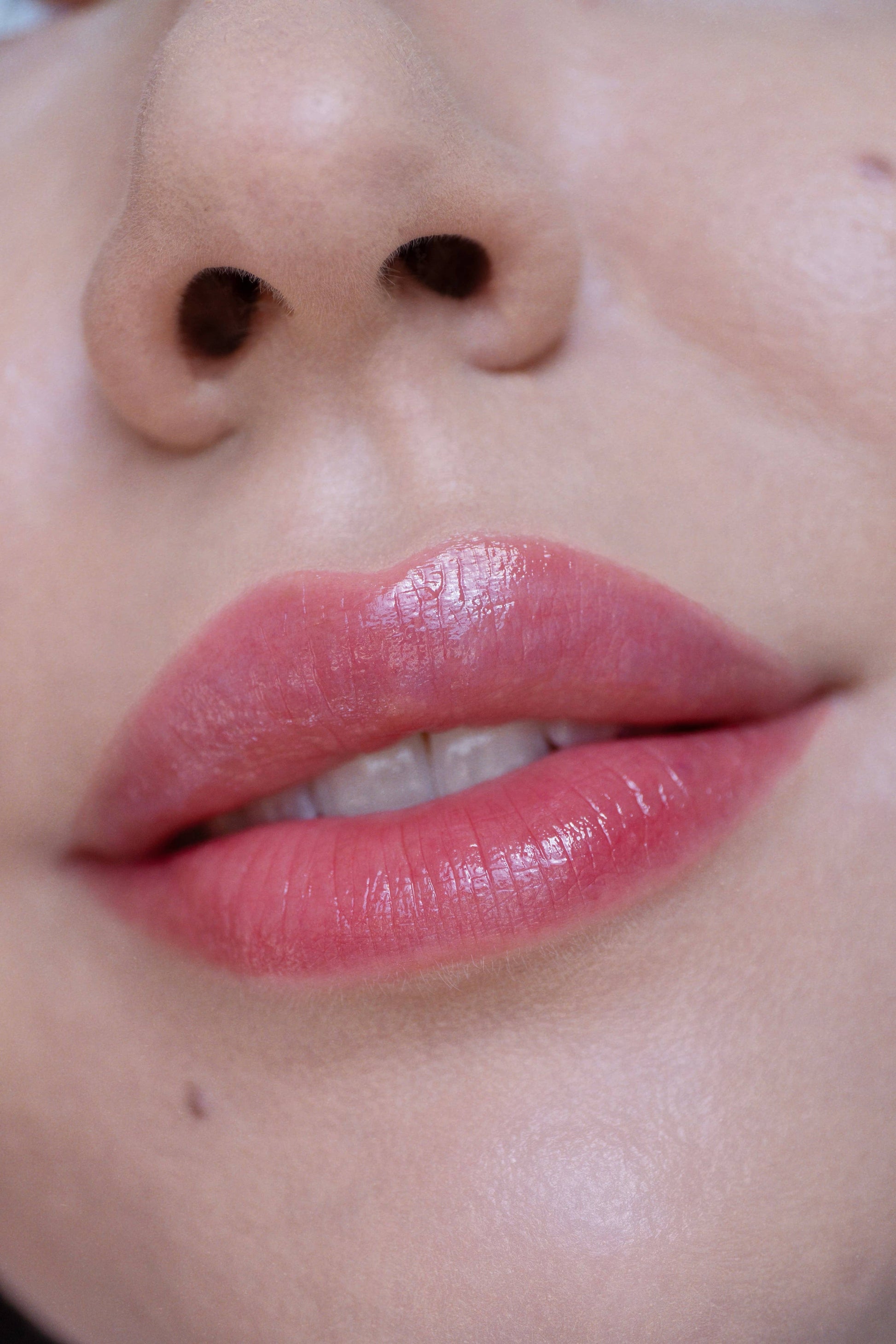 Moisture Lock Glossy Lip Balm - Bella Boutique