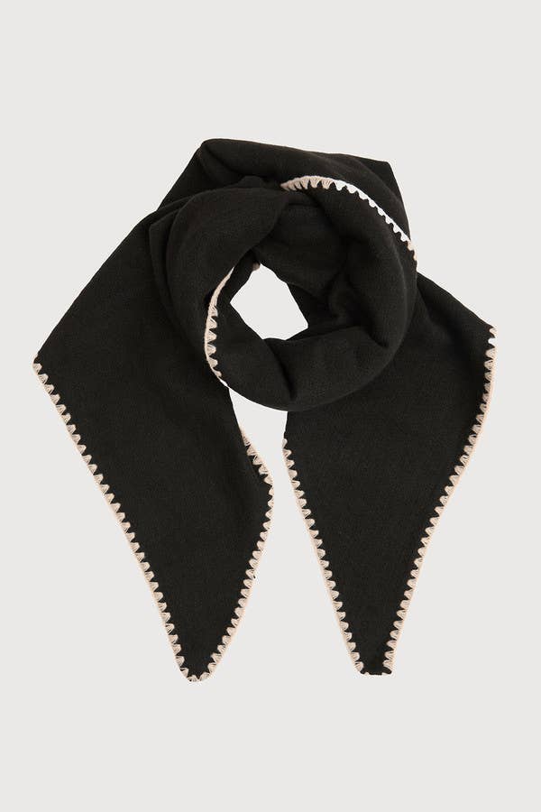 Knitted Triangle Shawl - Bella Boutique