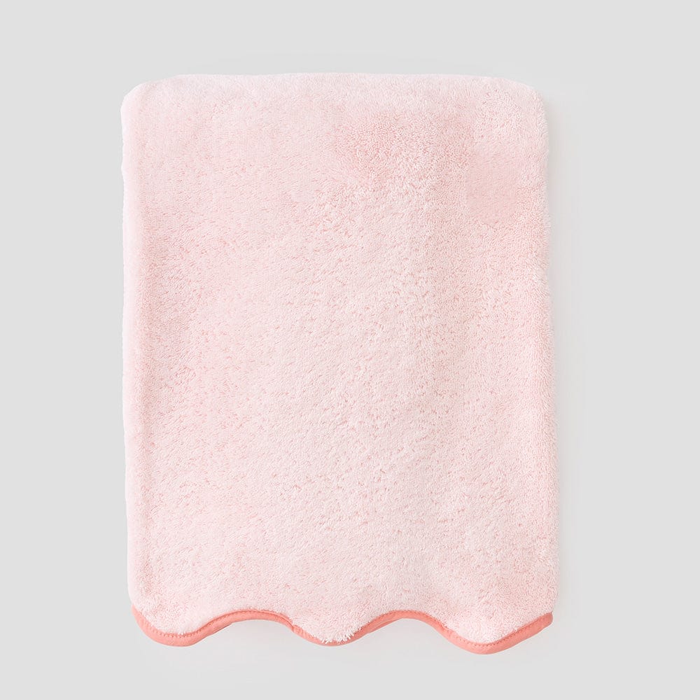 Weezie Scallop Bath Towel - Bella Boutique