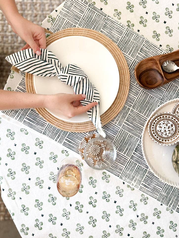 Table Throw (Ivory) - Dogwood - Sage - Bella Boutique