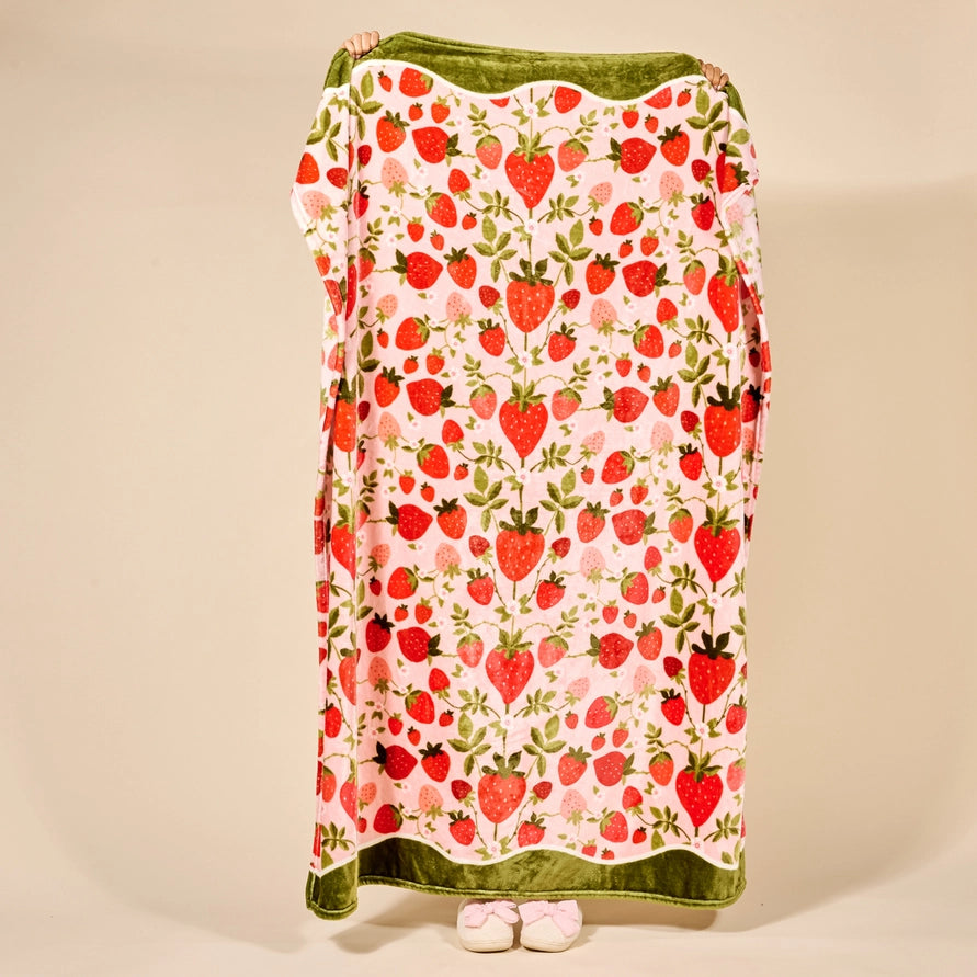 Snuggle Up Fleece Blankets - Bella Boutique