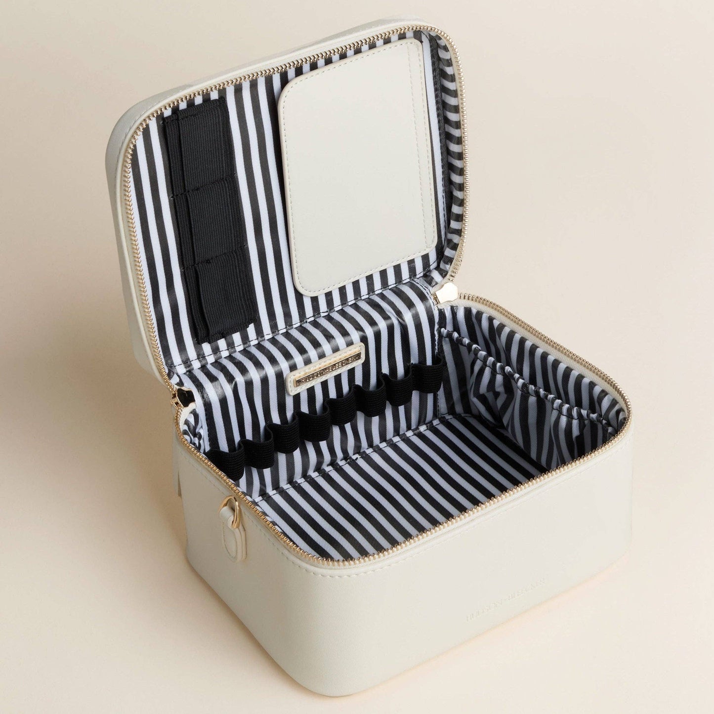 Crimson Jetsetter Train Case - Bella Boutique